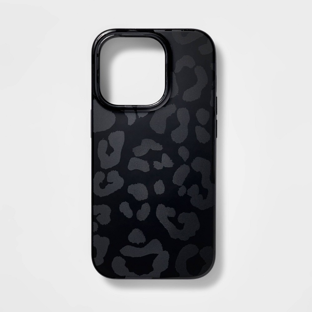 Heyday iPhone 14 Pro Case MagSafe Black Leopard Print photo 1